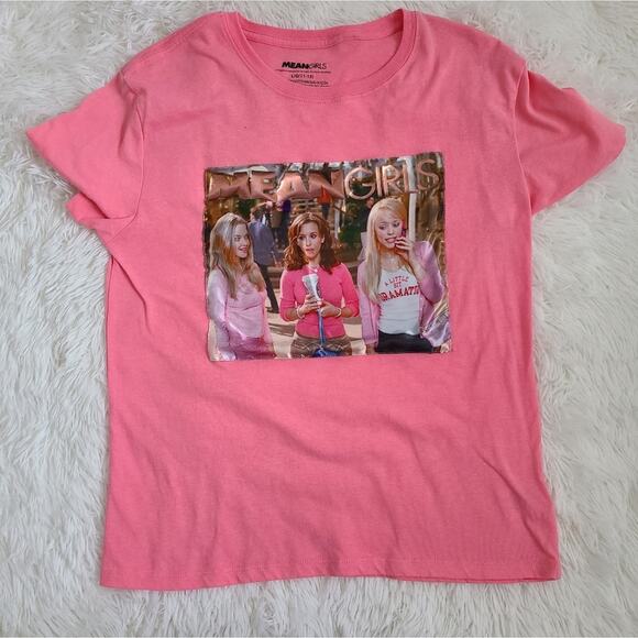 Cute Mean Girls We Wear Pink Mall Scene Graphic Tee Large - Picture 5 of 8